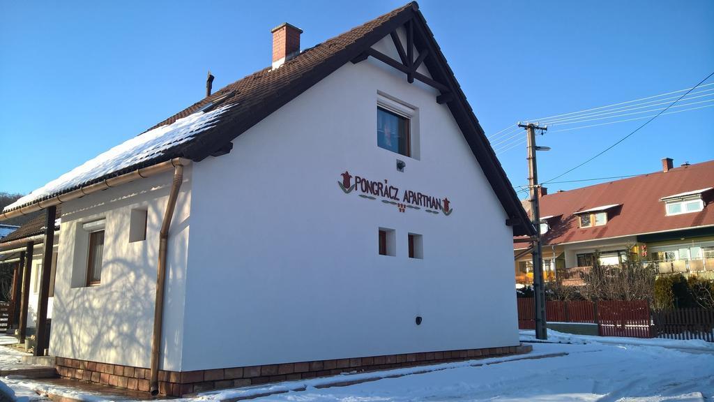 Pongrácz Apartman Zirc Exterior foto