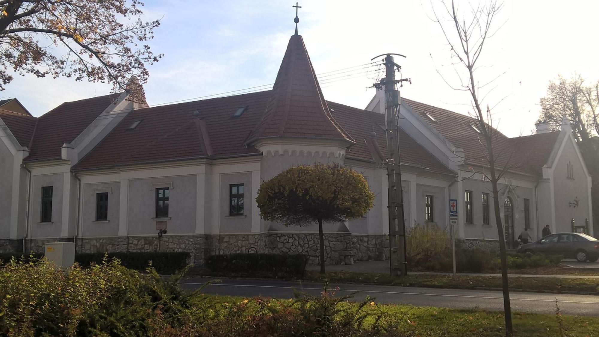 Pongrácz Apartman Zirc Exterior foto